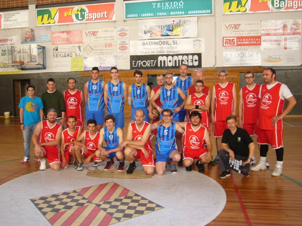 Partit amistòs entre la Selecció Catalana i jugadors de Lleida